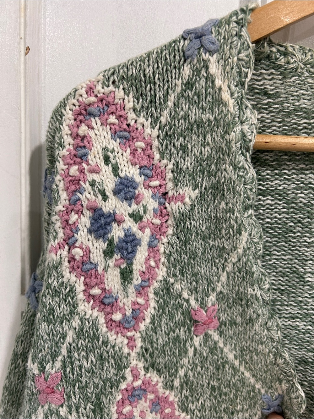 Vintage Ashley Hand Knitted Sage Green Floral Diamond Pattern Cardigan Sweater L - Picture 4 of 8